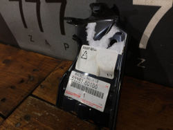 Кронштейн радиатора LC 200 LX570 15-21 Новый Оригинал 5325760100