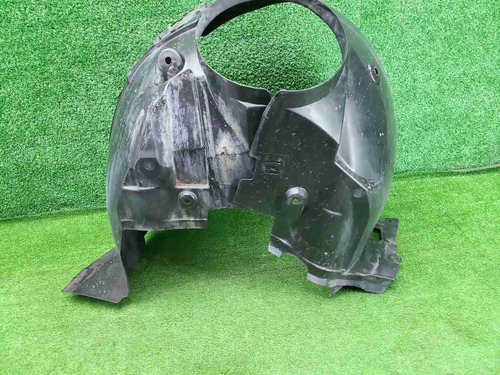 Подкрылок передний правый Mercedes V w447 (14-нв)