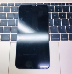 Дисплей iPhone XS MAX. Замена разбитого стекла 6000. Екатеринбург.