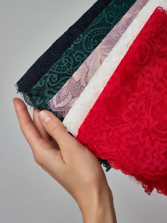 Ветошь кружева - 10 отрезов от 70 см до 1 метра (вышивка, реснички, эластичка)