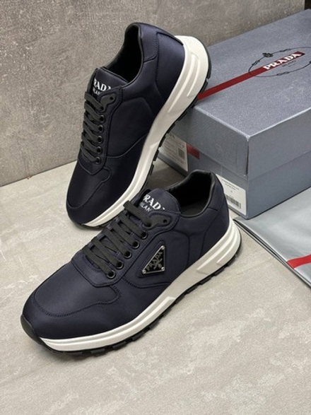 Кроссовки Prada