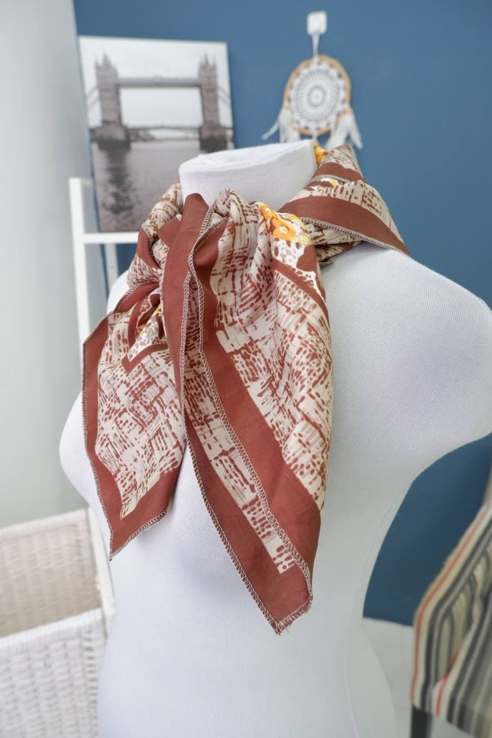 Платок с принтом цветов