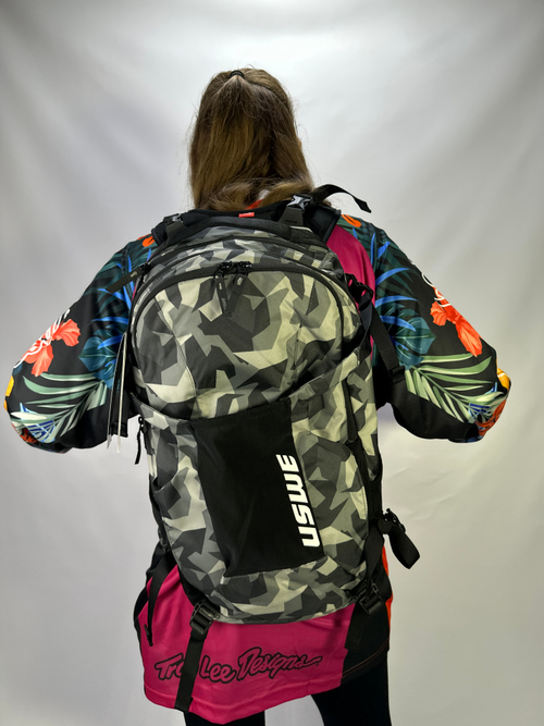 Рюкзак USWE SHRED 25L MTB Daypack, Camo/Black