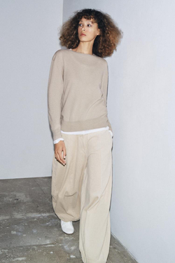 ZARA СВИТЕР ИЗ 100% ЭКСТРАМЯГКОЙ ШЕРСТИ, БЕЖЕВЫЙ