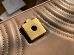 Gucci Marmont 22 cm