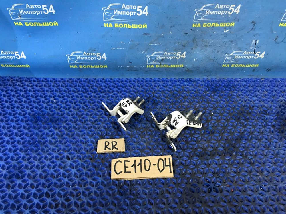 Петля двери задней правой TOYOTA COROLLA 1996