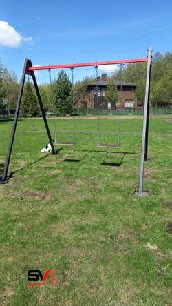 Монтаж уличных качелей Sv Sport