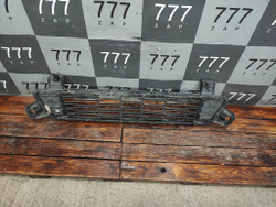 Решетка переднего бампера Citroen C-Elysee 12-16 Б/У Оригинал 9676958080