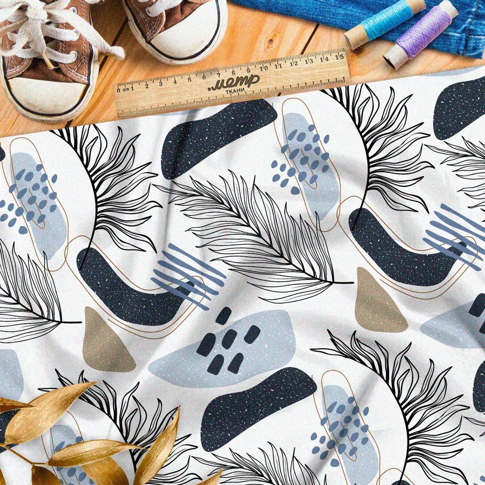 Ткань лён рисунок листьев и голубых камней на белом фоне