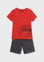 футболка с шортами