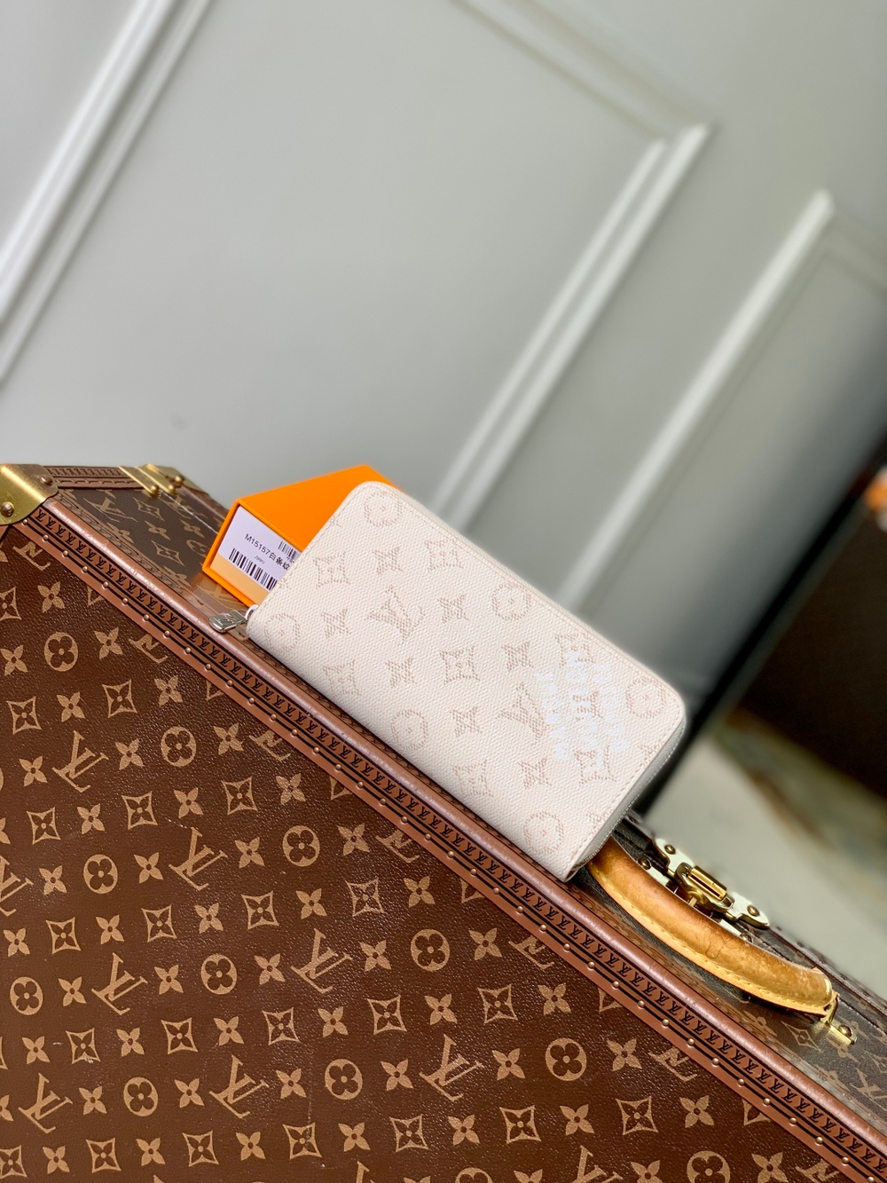 Louis Vuitton Zippy Vertical Wallet