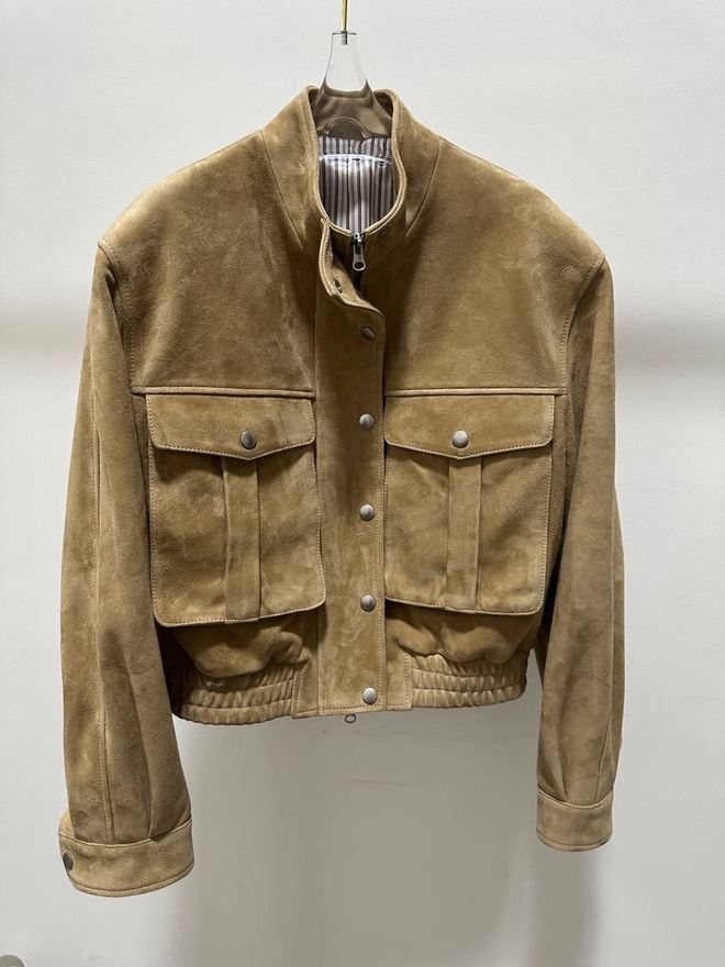 Бомбер из замши в цвете «карамель»