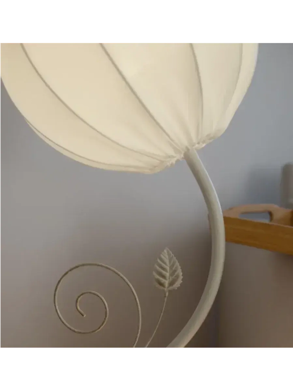 Торшер напольный с абажуром в гостиную современный