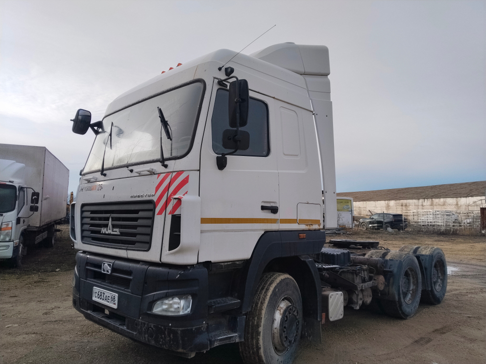 МАЗ 6430 6x4 Седельный тягач 6430С9-520-020 (Дизельный, 11,1 л, 420 л.с., МТ)