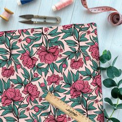 Ткань поплин аленький цветочек на розовом фоне