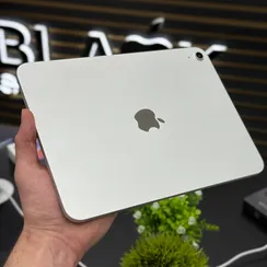 БУ планшет Apple iPad 11 2025 silver 100% (MY37FTG2RR) + клавиатура и коврик