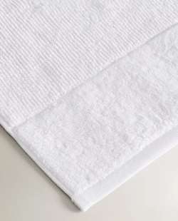 ZARA HOME ПОЛОТЕНЦЕ ИЗ РЕЛЬЕФНОЙ ТКАНИ, БЕЛЫЙ