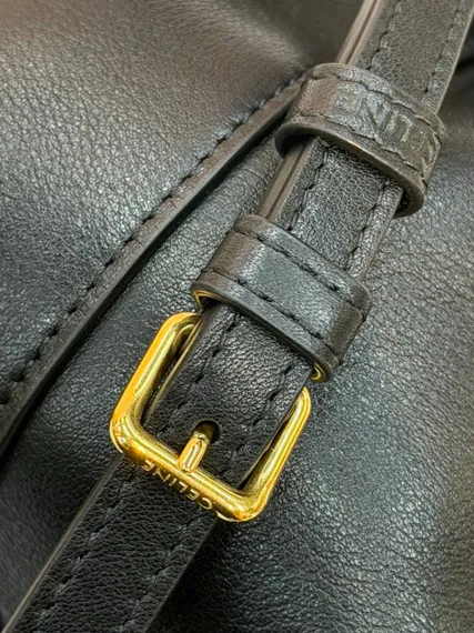 Сумка CELINE SMALL HOBO IN SUPPLE SMOOTH CALFSKIN
