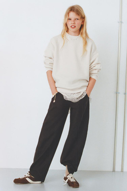 ZARA ТОЛСТОВКА С КОМБИНИРОВАННЫМ КРУЖЕВОМ, ЭКРЮ