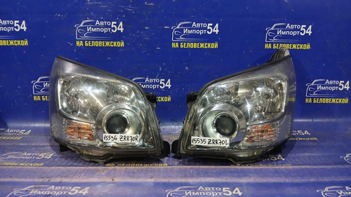 Фара передняя правая TOYOTA NOAH 2007-2010