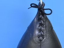 Груша пневматическая HARDTOUCH материал: кожа, потолочное крепление