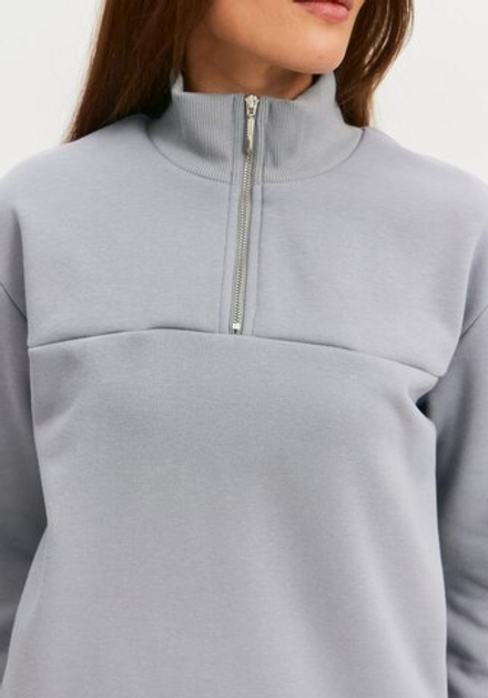 Утепленный спортивный костюм