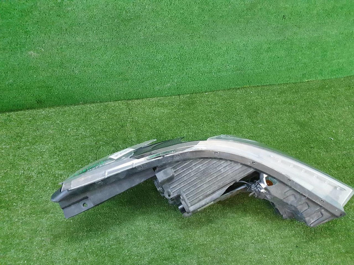 Битая Фара левая Hyundai Solaris 2 (2020-н.в.) галоген