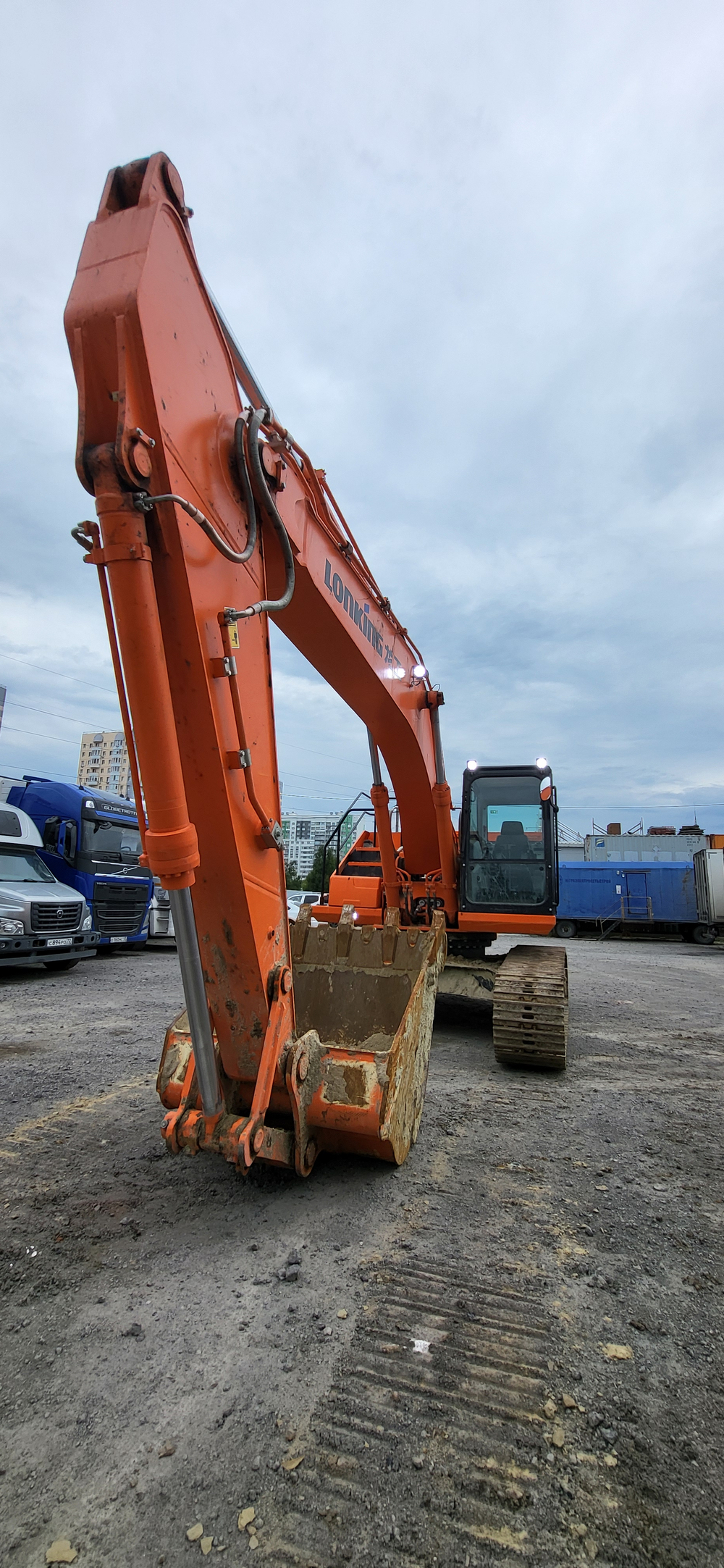 Lonking CDM6245 Экскаватор CDM6245F (Дизельный, 6,7 л, 197 л.с., АТ)