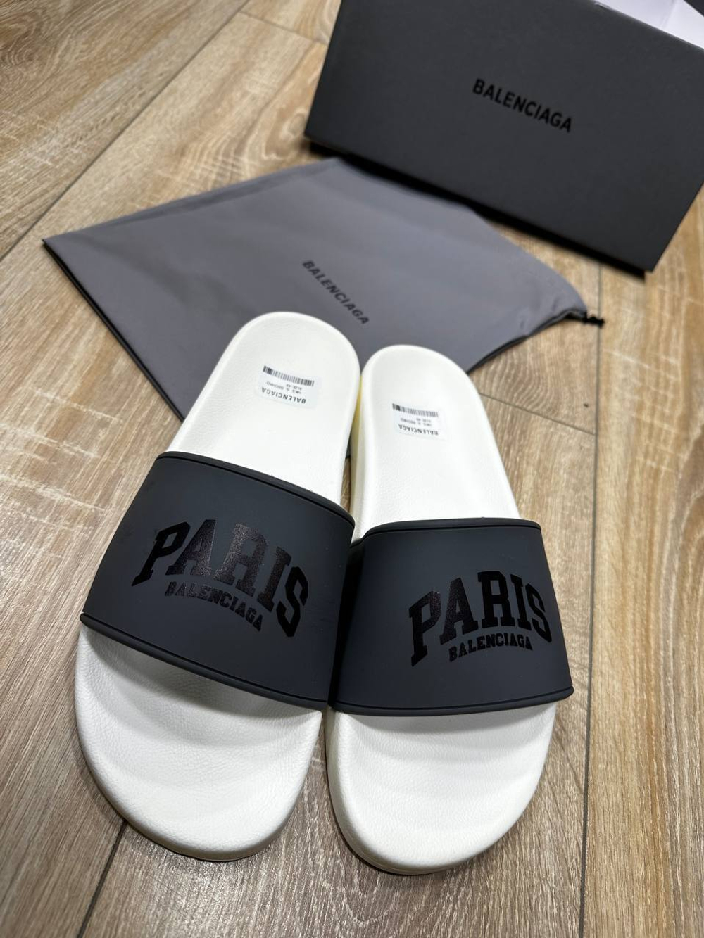 Шлёпанцы Balenciaga, арт. 703969