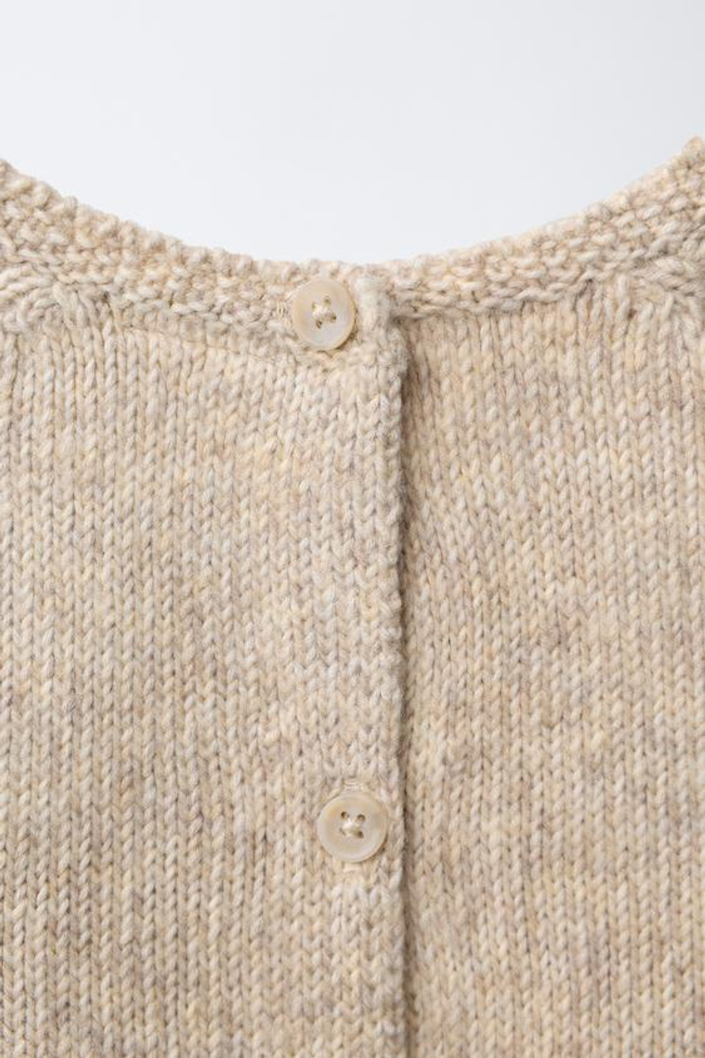 ZARA ВЯЗАНЫЙ ДЖЕМПЕР С ШАРИКАМИ, СВЕТЛО-БЕЖЕВЫЙ