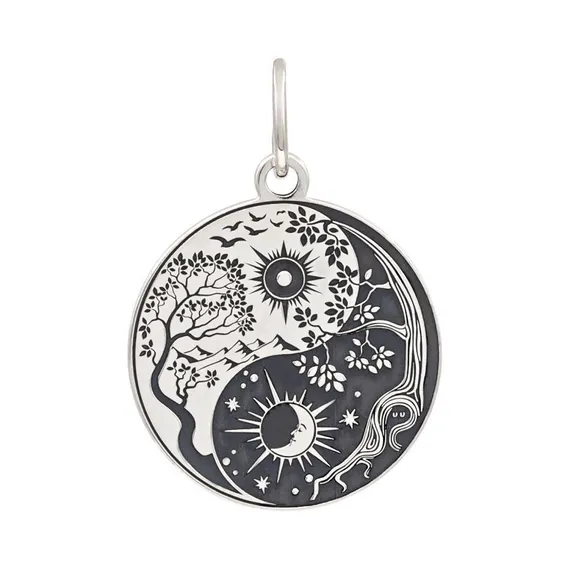 Кулон Инь Янь Серебро (День-Ночь), вид спереди