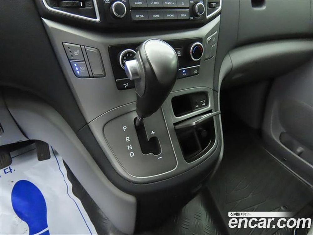 Hyundai The New Grand Starex Van 3-х местный (05.2020)