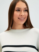 Джемпер в полоску вязаный