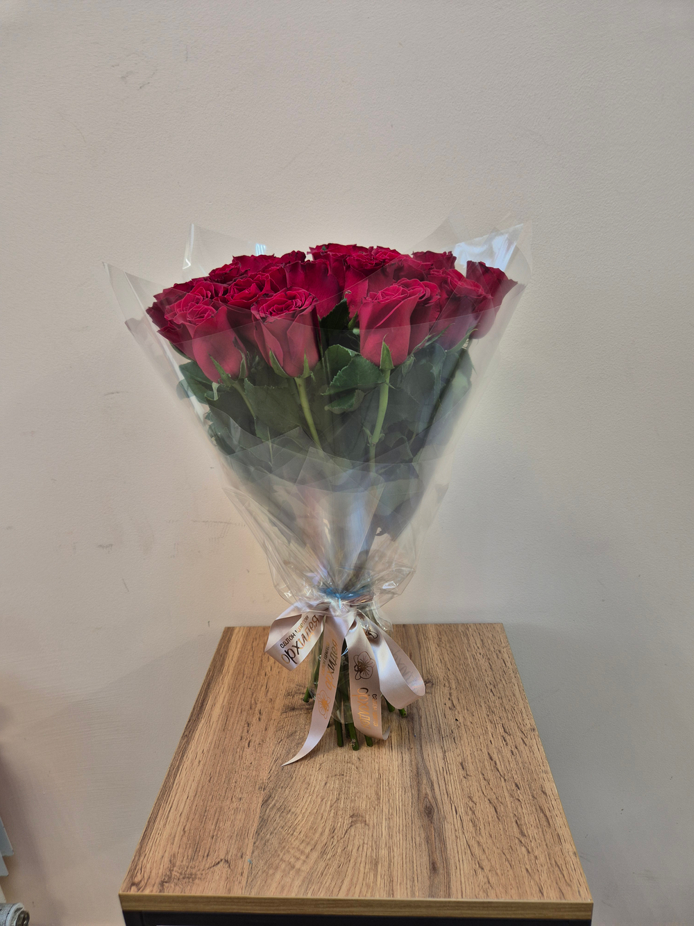 Роза Кенийская 40см 25 штук букет