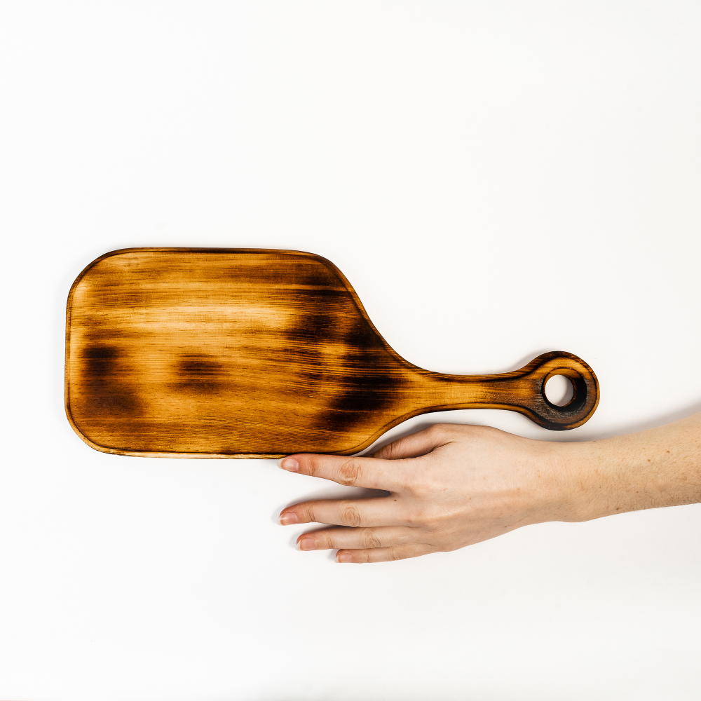 Деревянная разделочная доска из древесины кедра RD54