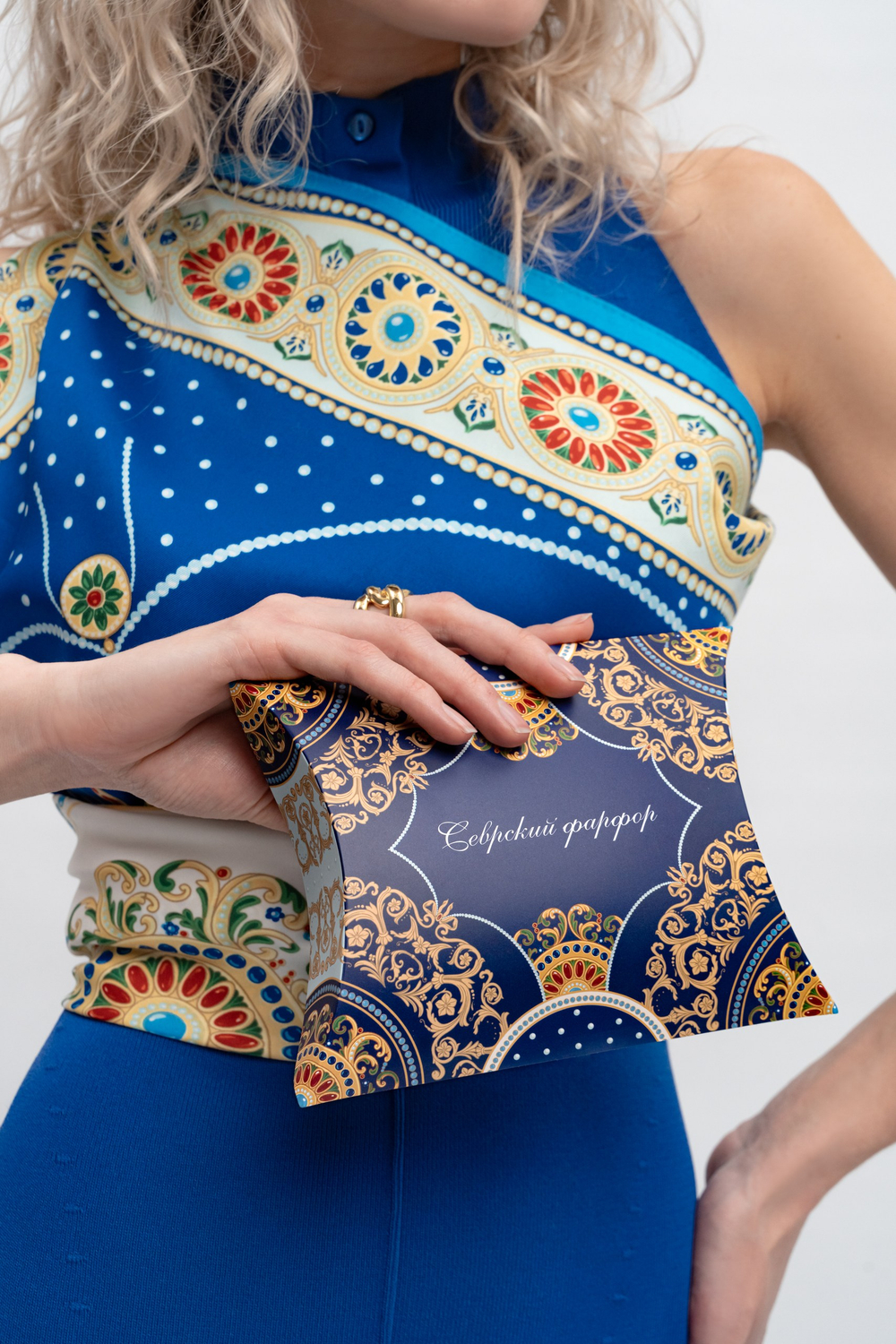 Платок «Павловск. Севрский фарфор»