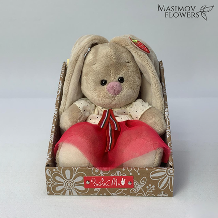 Зайка Ми в блузке и с земляничкой на ушке (малыш)