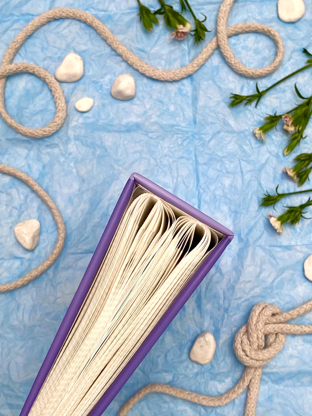 Фотоальбом на 100 фото 10х15 см, пластик. листы SPb city art: violet