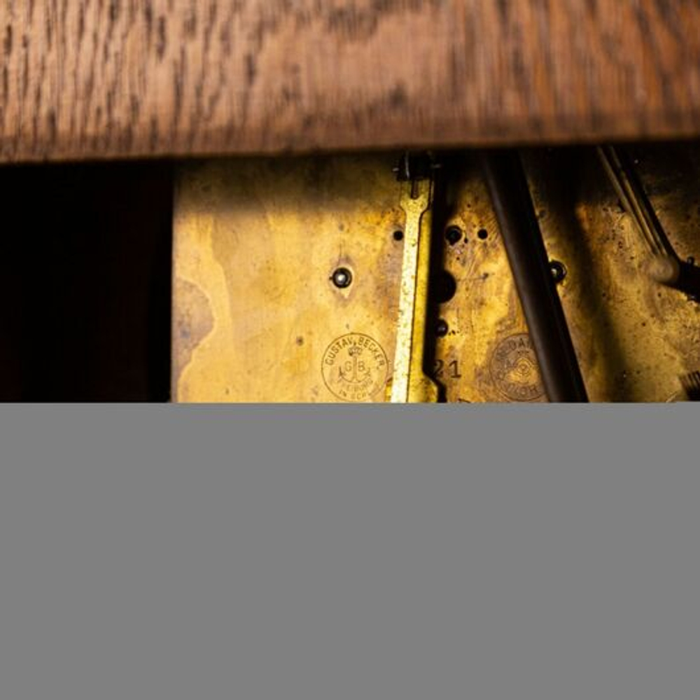 Винтажные настольные часы