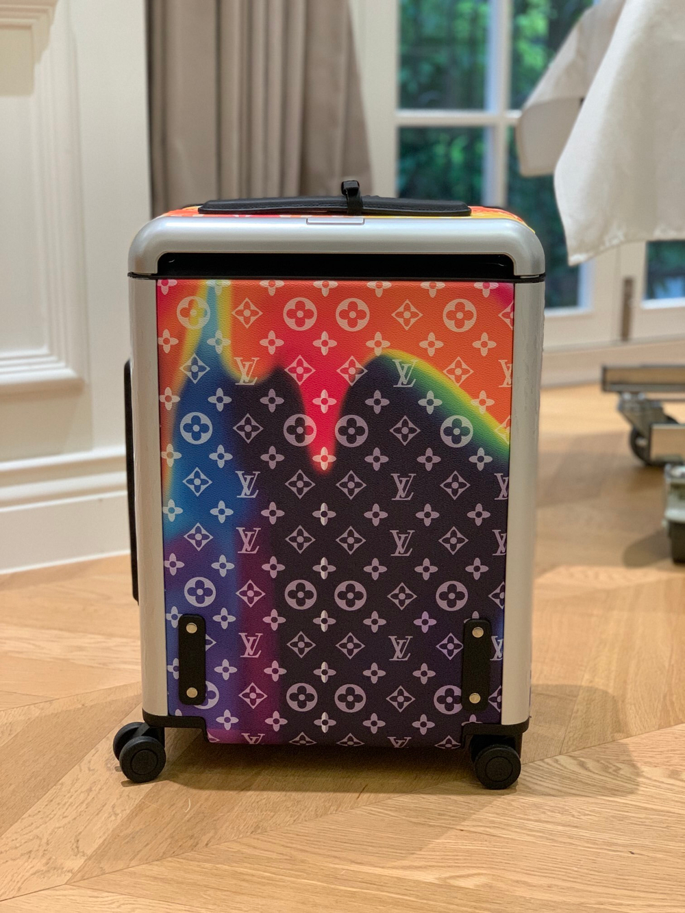 Louis Vuitton Horizon 55 Suitcase