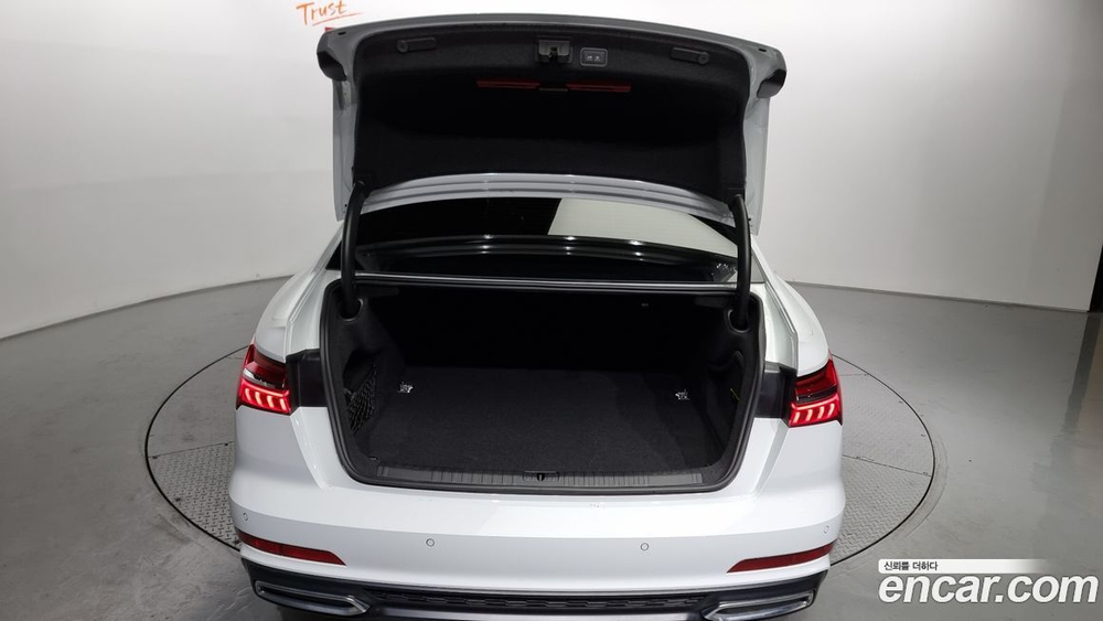 Audi A6 (C8) 40 TDI Quattro Premium (12.2021)