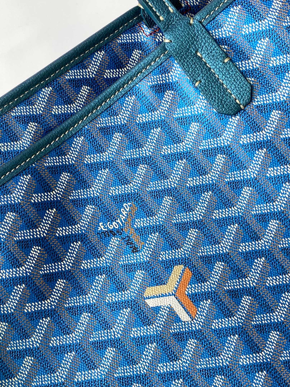 Goyard Artois MM