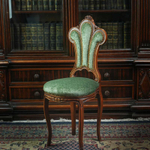 Антикварный стул