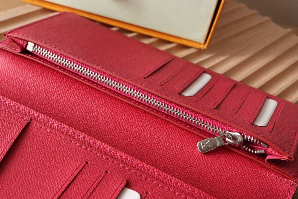 Louis Vuitton Brazza Wallet