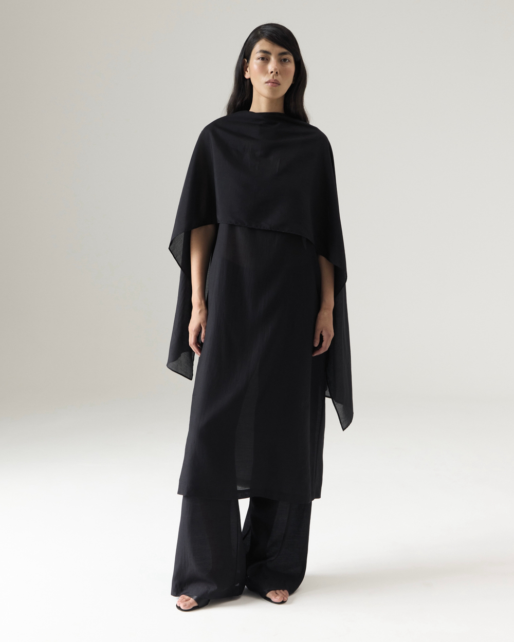 Платье из батиста