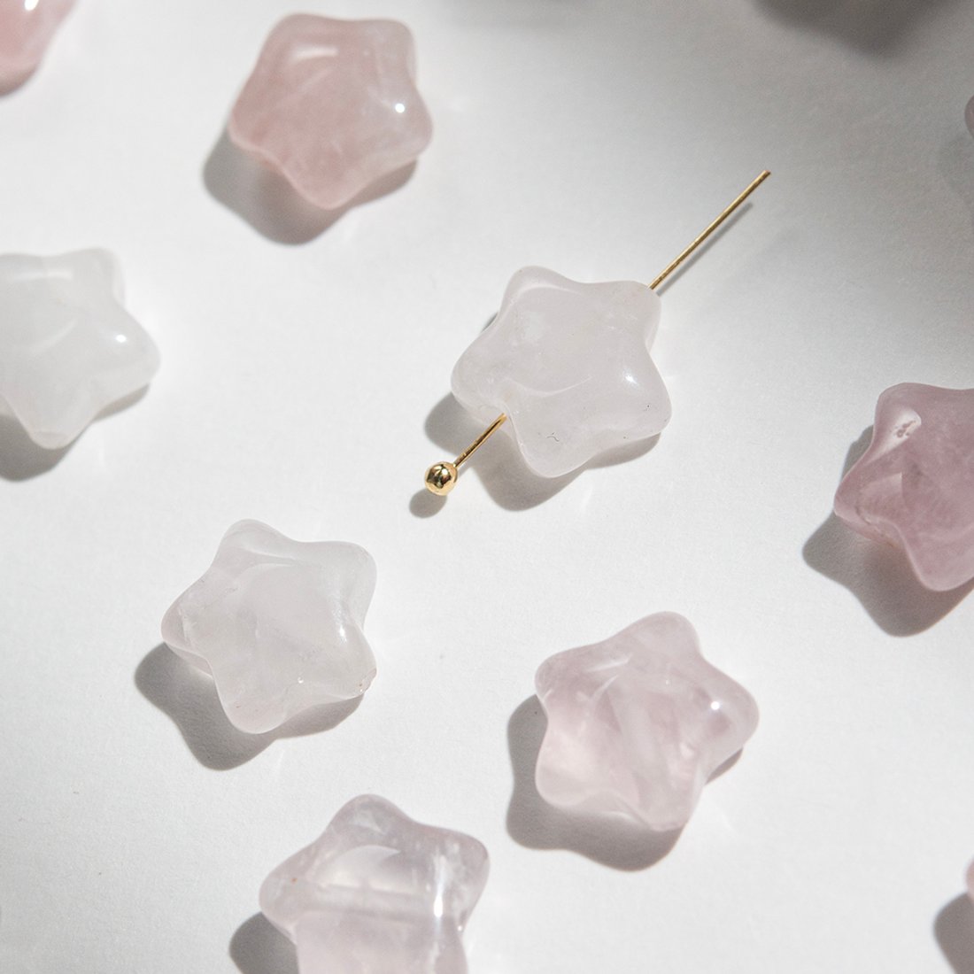 Звездочки из розового кварца, 11-12мм