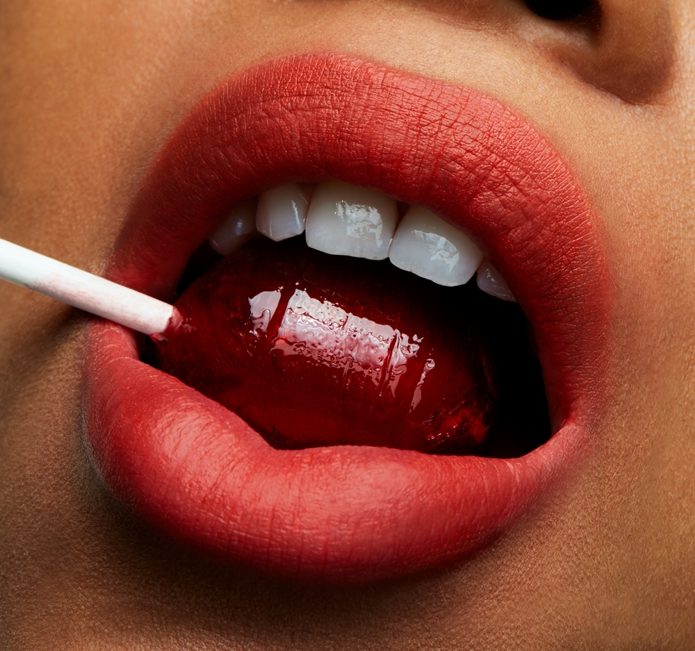 MAC Cosmetics Powder Kiss Lipstick - матовая помада, 3 g