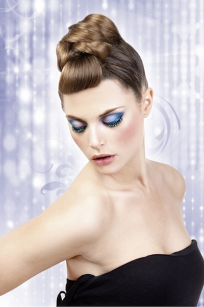 Чёрные ресницы с сине-зелёными стразами (Цвет: черный)