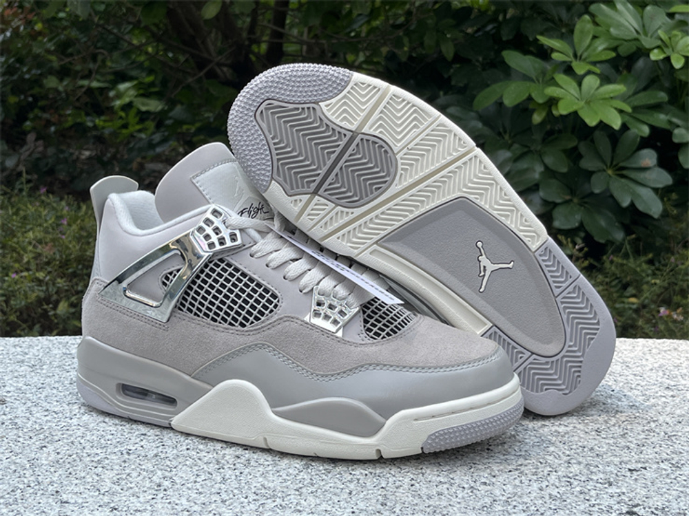 Air Jordan 4 AQ9129-001