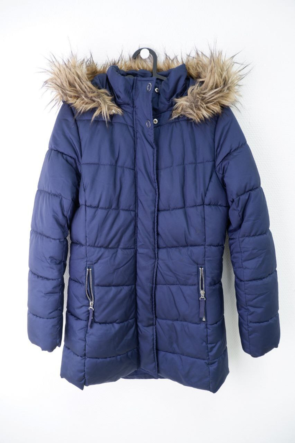 Пуховик H&M практичный на 13-14 лет